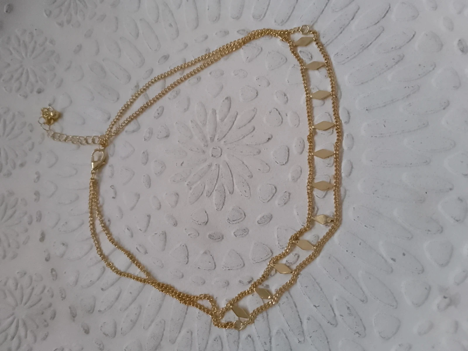 Collier bohème tour du cou losanges dorés – photo 2